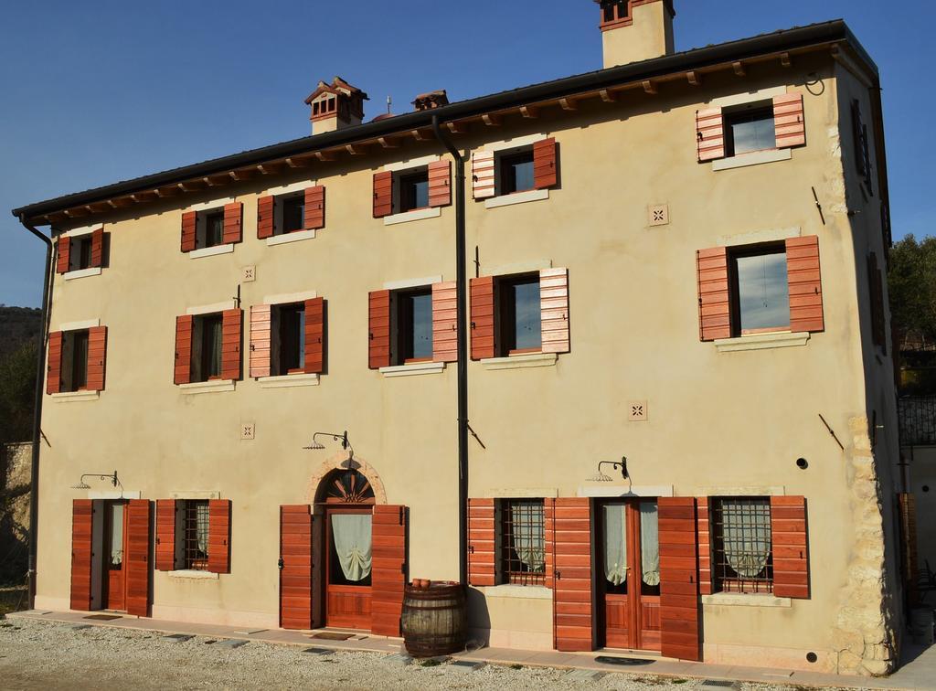 הוילה Mezzane di Sotto Agriturismo Borgo Valfredda מראה חיצוני תמונה